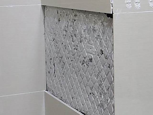 墙砖脱落怎么补救视频(墙砖脱落怎么补救视频讲解)